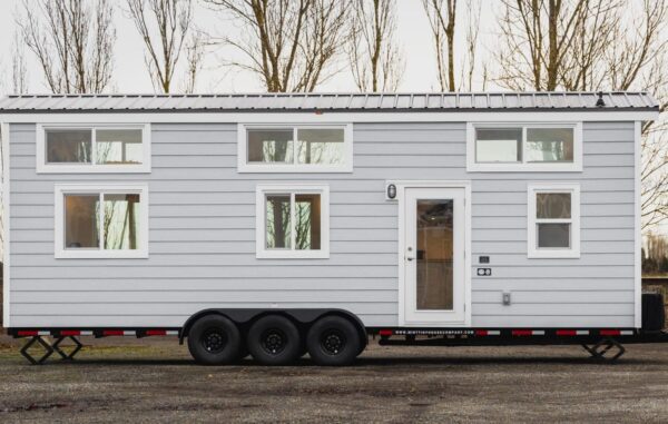 Exterior View of 1-story Tiny Home for 6 person sleeping capacity 250 sqft project STR30 on USPrefabs.com