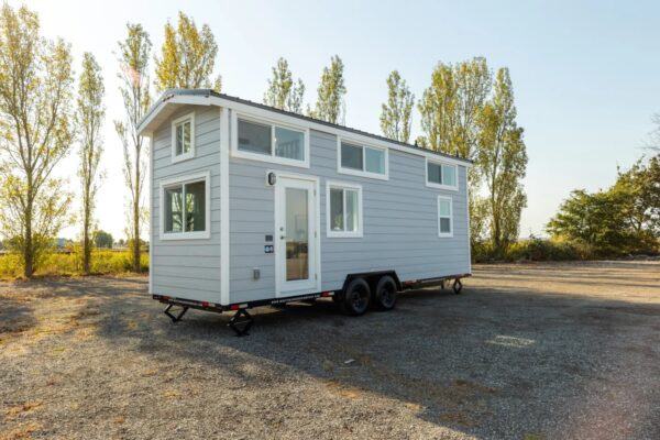 Exterior View of 1-story Tiny Home for 2-4 person sleeping capacity 236 sqft project STR26 on USPrefabs.com