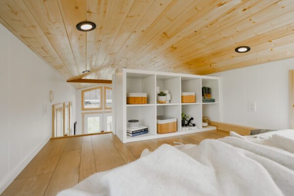 Interior View of 1-story Tiny Home for 4 persons sleeping capacity 257 sqft project ONYX 2630 on USPrefabs.com